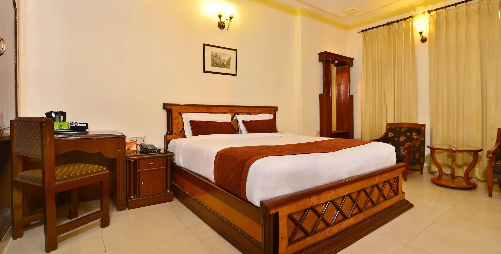 Hotel Metro Heights Delhi