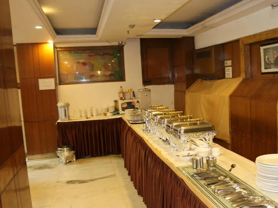 Hotel Metro Heights Delhi
